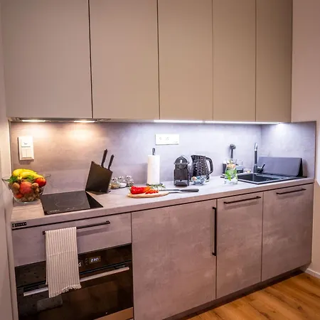 Apartment Between Rivers Apartments, Ac, Netflix & Parking
